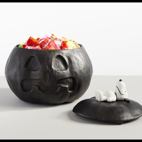 Pottery Barn Peanuts Snoopy Lidded Pumpkin Candy Bowl 🎃🍬 - Picture 3 of 16